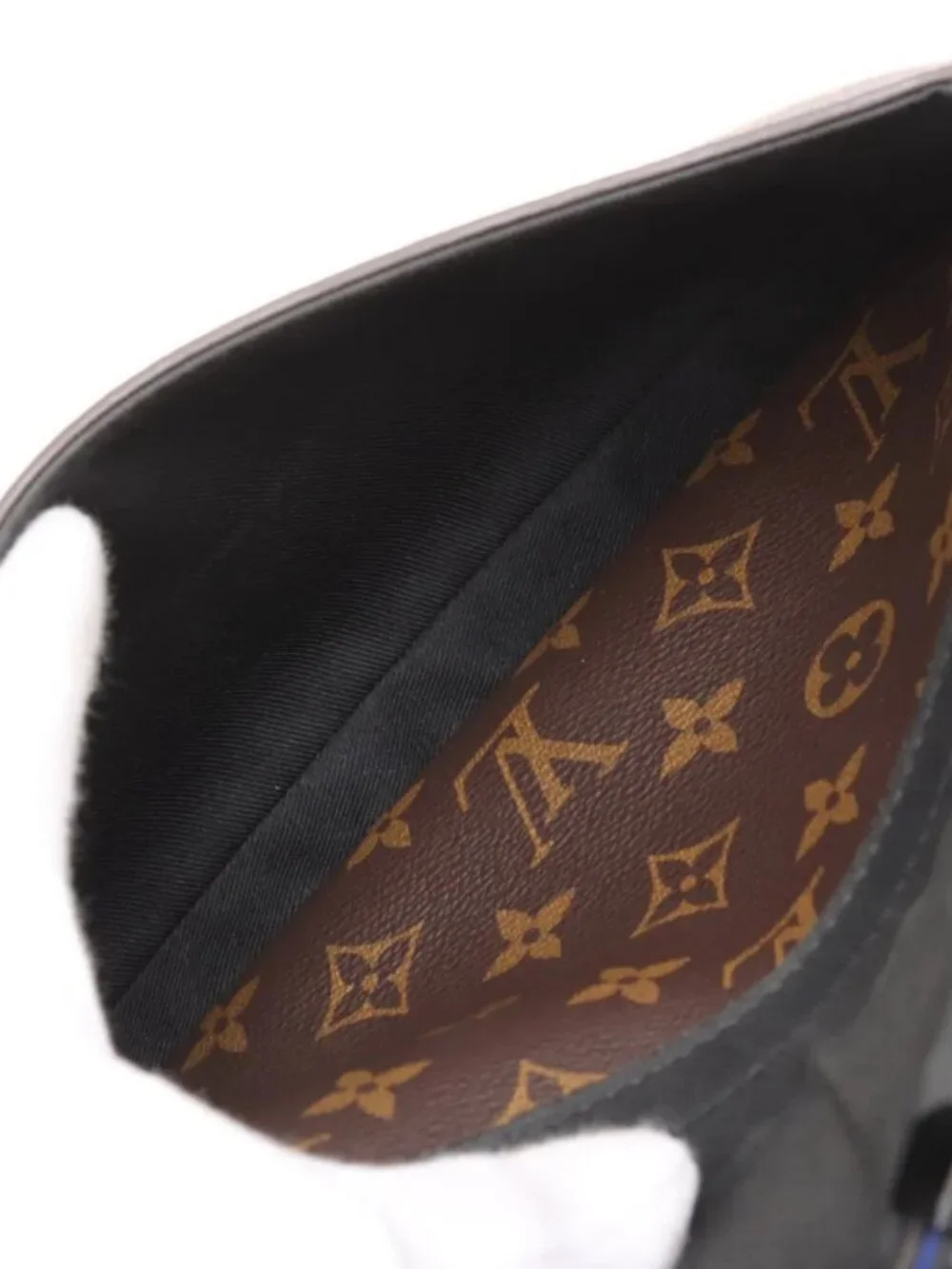 Louis Vuitton Monogram S-Lock Messenger Bag - Picture 10 of 15